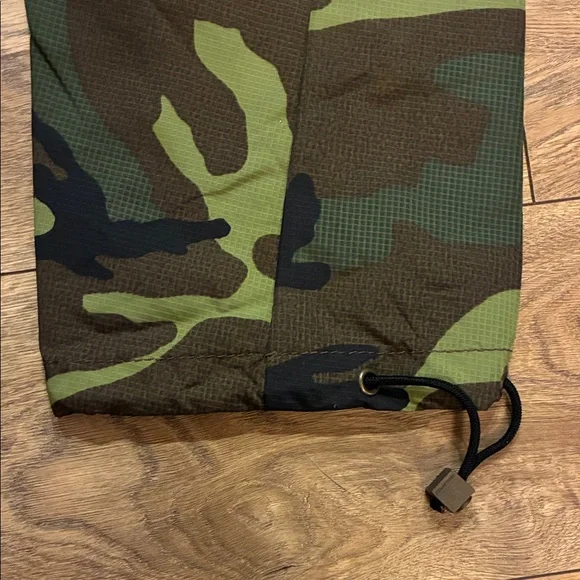 NEW DSQUARED2 Camouflage Cargo Pants - Olive and Black